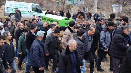İşe giderken başından vuruldu!