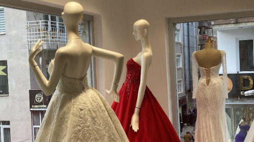 ZEYNEP TANYILDIZ GELİNLİK PENDİKTE BİR YILDIZ GİBİ PARLIYOR